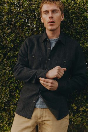 The North Shore Knit Shirt in Heather Navy