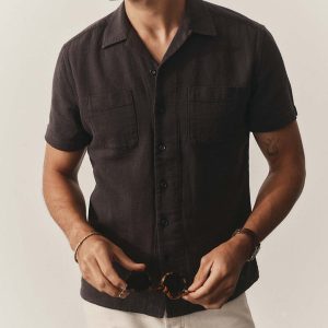 The Conrad Shirt in Faded Black Linen