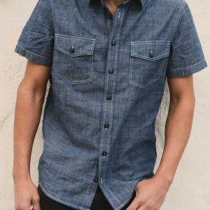 The Short Sleeve Crew Shirt in Washed Indigo Chambray