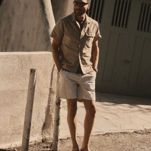 The Apres Short in Organic Aged Stone Foundation Twill