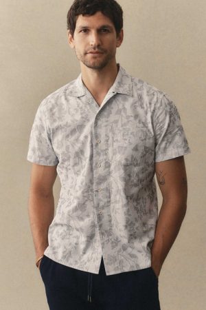 The Hawthorne Shirt in Sky Blue Floral Jacquard