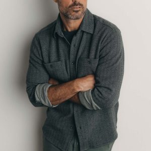 The North Shore Knit Shirt in Heather Coal